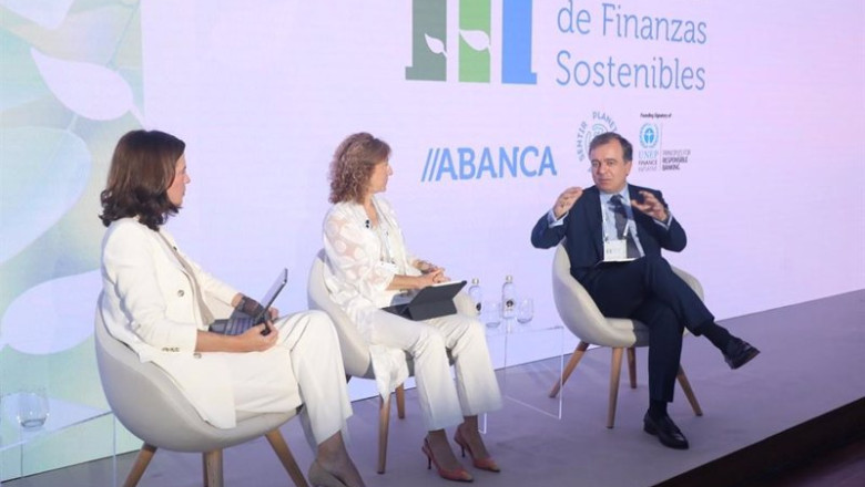 Alejandra Kindelán Oteyza, Presidenta De La AEB; Margarita Delgado, Subgobernadora Del Banco De España, Y Francisco Botas Ratera, Consejero Delegado De Abanca En La III Jornada De Finanzas Sostenibles | ABANCA ep alejandra kindelan oteyza presidenta de la aeb margarita delgado subgobernadora del banco de