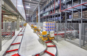 ep archivo   almacen de henkel en montornes del valls barcelona