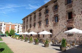 ep archivo   ezcaray albergue y terraza