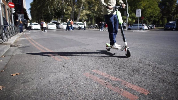 ep archivo   imagen de un patinete electrico en circulacion