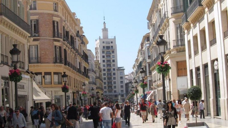 Archivo - Turistas en Málaga. | EUROPA PRESS - Archivo ep archivo turistas en malaga