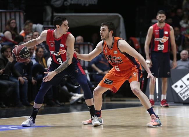 Baskonia y Valencia Basket se miden en la Liga Endesa | ACB MEDIA ep baskoniavalencia basketmidenla liga endesa