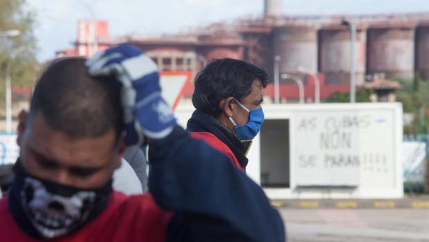 ep empleados de alcoa en san cibrao lugo en una de sus movilizaciones