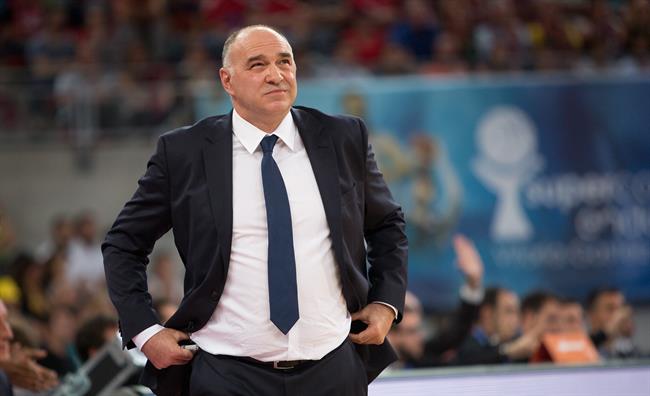 El entrenador del Real Madrid, Pablo Laso | ACB MEDIA ep entrenadorreal madrid pablo laso 20170316230505