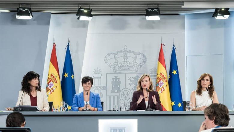 ep i d la ministra de igualdad ana redondo la ministra de vivienda y agenda urbana isabel rodriguez