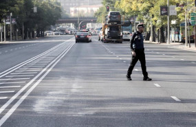 ep imagen de recurso de un agente de la policia municipal de madrid en una calle de la capital