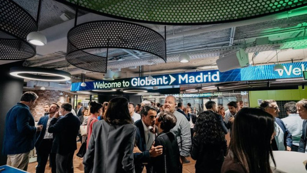 ep inauguracion del nuevo hub de globant de innovacion e ia en el centro empresarial y financiero de