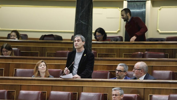 ep la portavoz de esquerra republicana francesc eritja interviene en una sesion de control al
