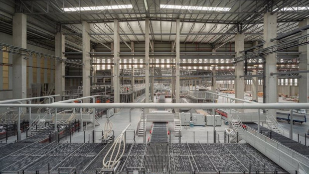 ep nueva tercera linea de produccion de dekton