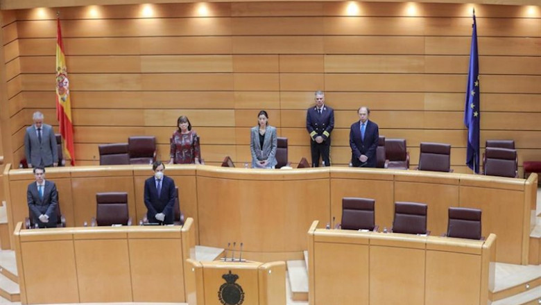 ep pleno d el senado de hoy con el popular rafael hernando en primera fila con mascarilla
