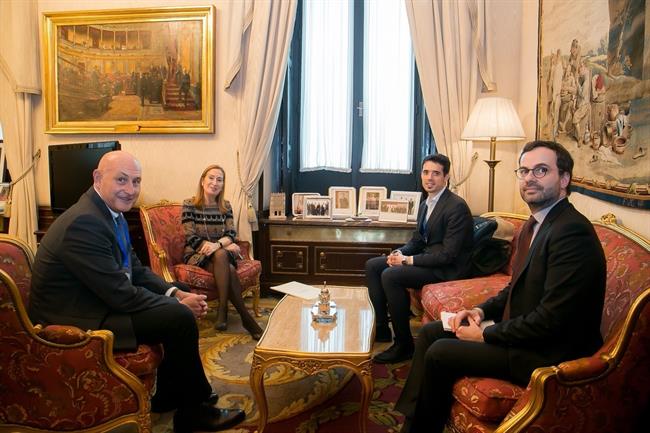 Representantes de ASEBIO con la presidenta del Congreso | ASEBIO ep representantesasebiola presidentacongreso