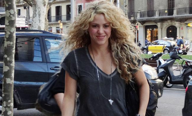 ep shakira presentacionsu videojuego love rocks