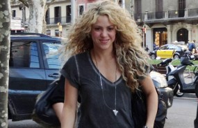 ep shakira presentacionsu videojuego love rocks