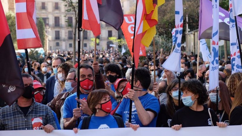 Trabajadores se movilizan contra el ERE de BBVA. | CCOO ep trabajadores se movilizan contra el ere de bbva