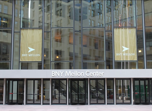 Bank of New York Mellon eleva su beneficio un 5% en el trimestre y anuncia dividendo