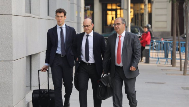 ep archivo   el expresidente del banco popular angel ron 1d a su llegada al juzgado central de