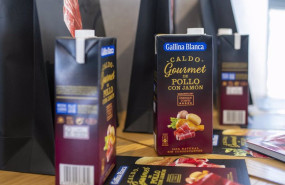 ep archivo   nuevo caldo gourmet de pollo con jamon de gallina blanca y enrique tomas
