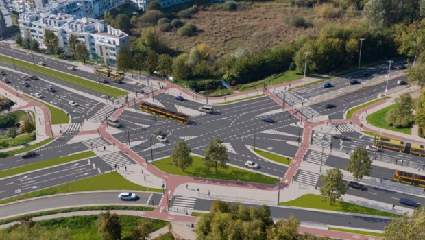 ep archivo   simulacion del paso del tranvia que budimex ferrovial construira