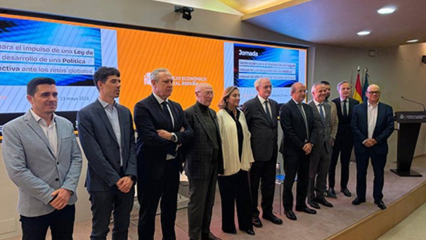 ep asociaciones y sindicatos reclaman una nueva ley de industria