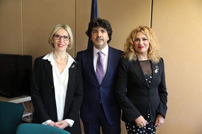 Beatriz Becerra, Mario Garcés y Pilar Jurado en un acto en Madrid | EUROPA PRESS ep beatriz becerra mario garcespilar juradoun actomadrid