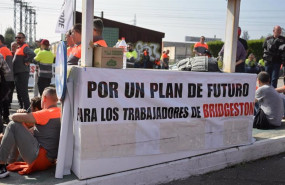 ep concentracion de trabajadores de bridgestone en puente san miguel previa a la manifestacion del 8