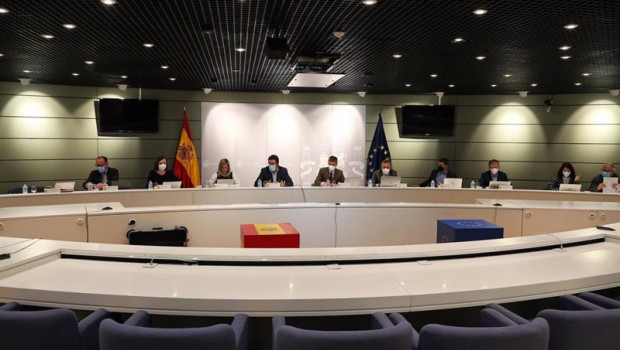 ep el ministerio de trabajo y los agentes sociales reunidos este jueves para abordar la transicion