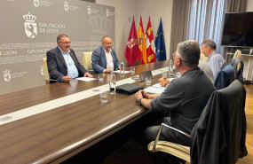 ep el presidente de la diputacion de leon gerardo alvarez courel durante la reunion mantenida la