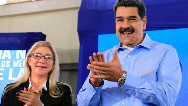 ep el presidente de venezuela nicolas maduro junto a su mujer cilia flores