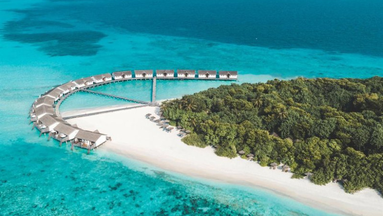 El resort NH Collection Maldives Reethi reabre con 105 villas renovadas y nuevos restaurantes y bares. | MINOR HOTELS ep el resort nh collection maldives reethi reabre con 105 villas renovadas y nuevos restaurantes y