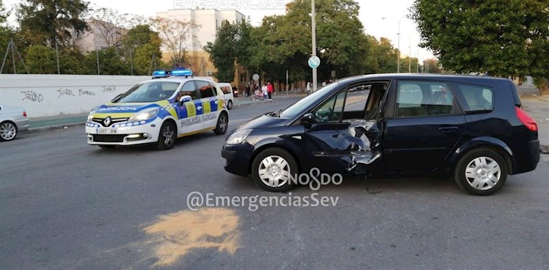 ep herido de gravedad un menor al colisionar contra un turismo cuando conducia una motocicleta ep herido de gravedad un menor al colisionar contra un turismo cuando conducia una motocicleta