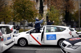 ep imagen de recurso de una marcha de taxistas convocada por la fptm la asociacion gremial del taxi