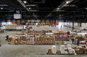 ep imagen del centro logistico con material sanitario en ifema