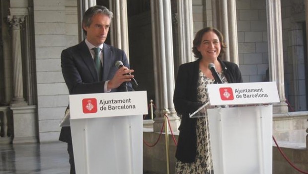 ep la alcaldesabarcelona ada colau yministro inigola serna