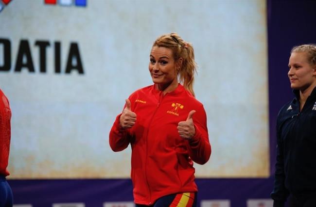 La halterófila española Lydia Valentín | TWITTER ep la halterofila espanola lydia valentin