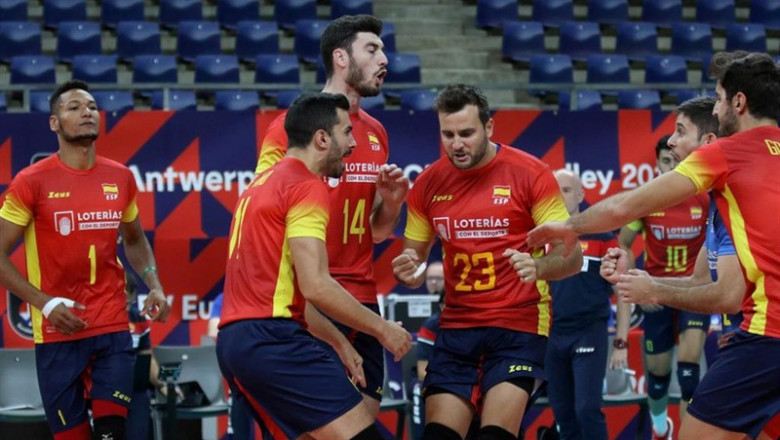 La selección española de voleibol ha conseguido su primera victoria en el Campeonato de Europa masculino ante Austria en el 'tie-break' | VDB / VDB / BART VANDENBROUCKE ep la seleccion espanola de voleibol ha conseguido su primera victoria en el campeonato de europa