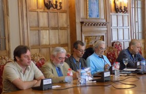 ep mesa redonda