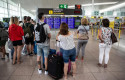 ep pasajerosaeropuertobarcelona - pratllobregat durantehuelgatrabajadoresiberia barcelona ep pasajerosaeropuertobarcelona - pratllobregat durantehuelgatrabajadoresiberia barcelona