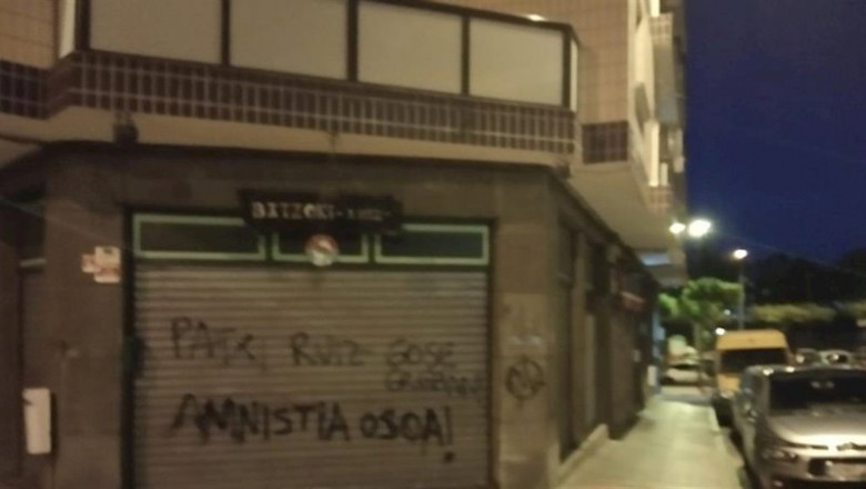 Pintadas en el batzoki de Ariz, en Basauri | PNV ep pintadas en el batzoki de ariz en basauri