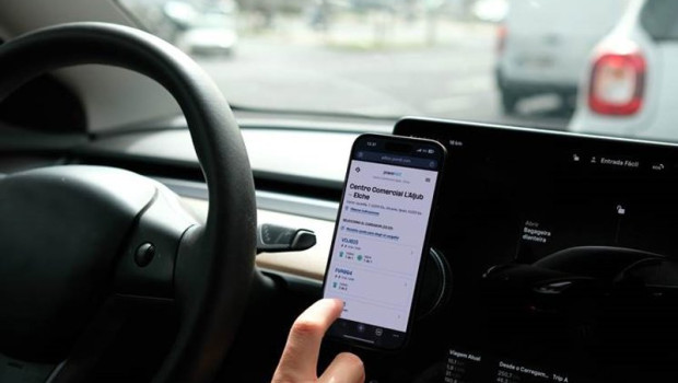 ep powerdot y uber se alian para facilitar la transicion al vehiculo electrico de los conductores