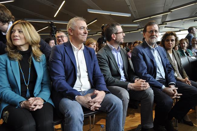 Rajoy ha asistido a la intervención de Beamonte. | EUROPA PRESS ep rajoyasistido aintervencionbeamonte