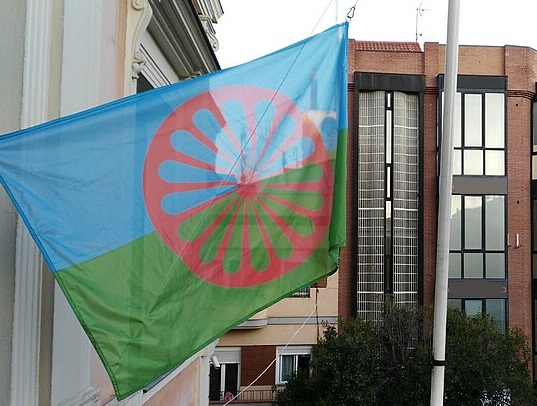 bandera del pueblo gitano