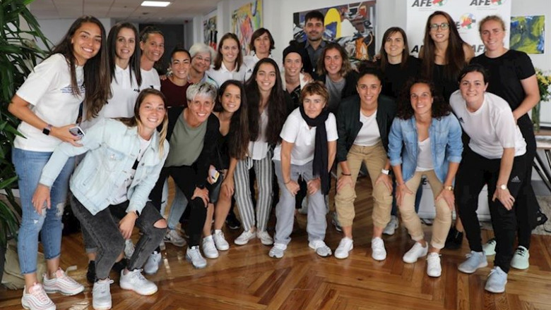 AFE, con su presidente David Aganzo a la cabeza, concapitanas y futbolistas de Primera para informar sobre las negociaciones del Convenio Colectivo | AFE ep afe con su presidente david aganzo a la cabeza concapitanas y futbolistas de primera para