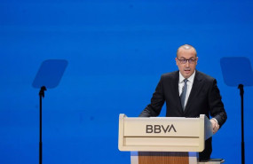 ep archivo el consejero delegado de bbva onur gen interviene en la junta general de accionistas de ep archivo el consejero delegado de bbva onur gen interviene en la junta general de accionistas de