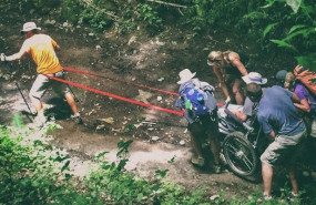 ep comienza la ruta te empujare camino accesible el viaje al camino de santiago para personas con