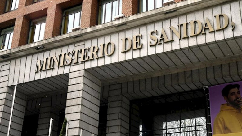 ep edificio del ministerio de sanidad politica social e igualdad ubicado en el paseo del prado en ep edificio del ministerio de sanidad politica social e igualdad ubicado en el paseo del prado en