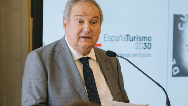 ep el ministro de industria y turismo jordi hereu durante la clausura de los cursos de verano