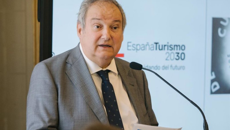 El ministro de Industria y Turismo, Jordi Hereu, durante la clausura de los cursos de verano 'Estrategia España Turismo 2030' en San Lorenzo de El Escorial (Madrid). | MINISTERIO DE INDUSTRIA Y TURISMO ep el ministro de industria y turismo jordi hereu durante la clausura de los cursos de verano