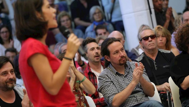 ep el secretario general de unidas podemos pablo iglesias aplaude durante la intervencion de la
