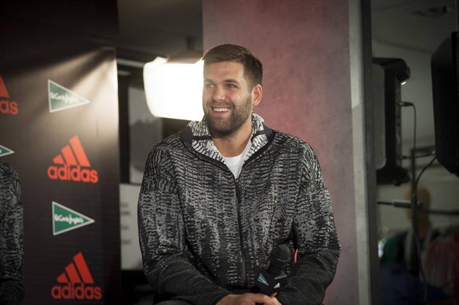 Felipe Reyes en un acto con adidas | ADIDAS ep felipe reyesun actoadidas