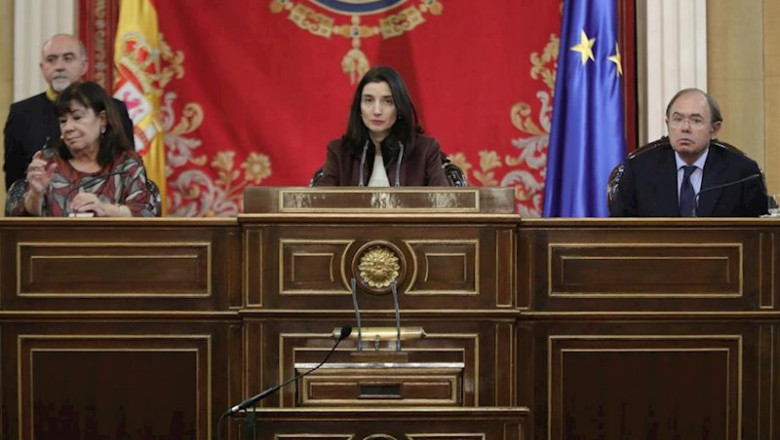 ep flanqueada por la vicepresidenta primera del senado cristina narbona i y el vicepresidente